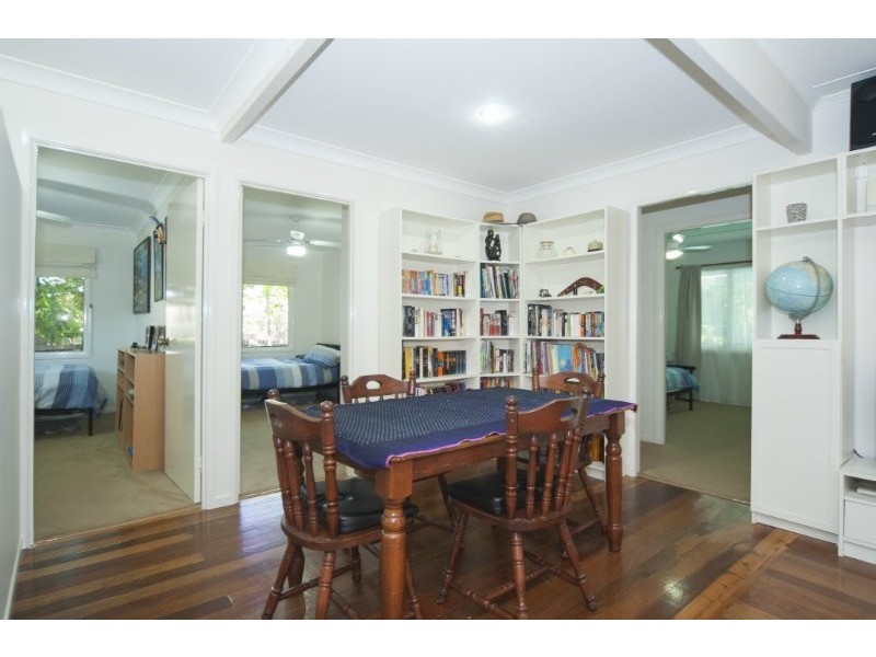 1 Magnolia Avenue, Hollywell QLD 4216