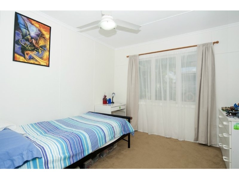 1 Magnolia Avenue, Hollywell QLD 4216