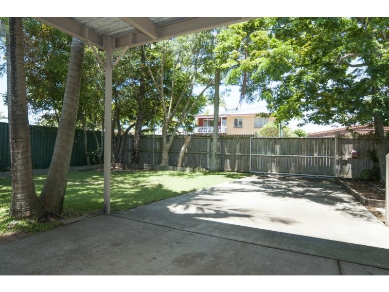 1 Magnolia Avenue, Hollywell QLD 4216