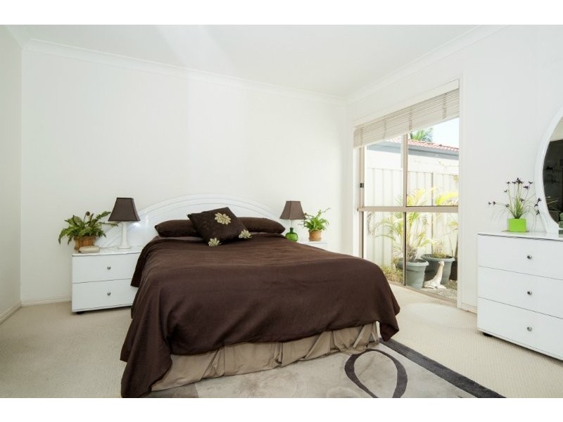 10 Siena Place, Coombabah QLD 4216