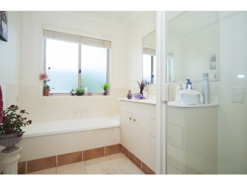 10 Siena Place, Coombabah QLD 4216