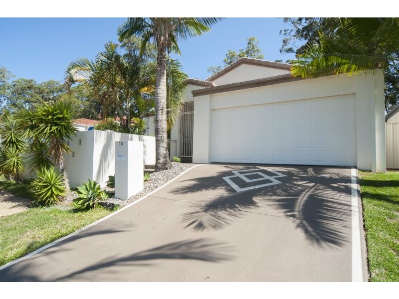 10 Siena Place, Coombabah QLD 4216