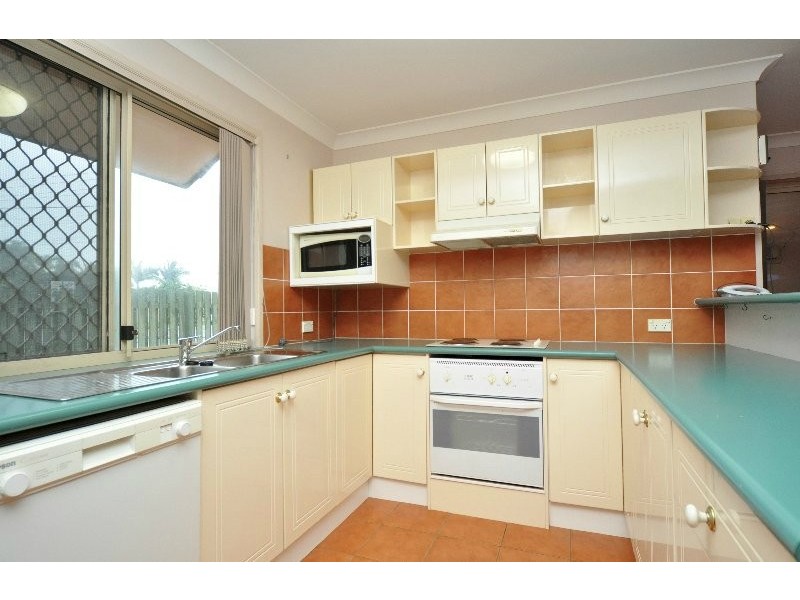 1/193 Bayview Street, Runaway Bay QLD 4216