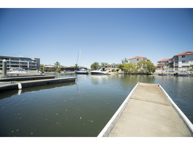 13/12 Canal Avenue, Runaway Bay QLD 4216