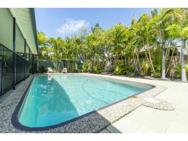 12 Nimrud Street, Southport QLD 4215