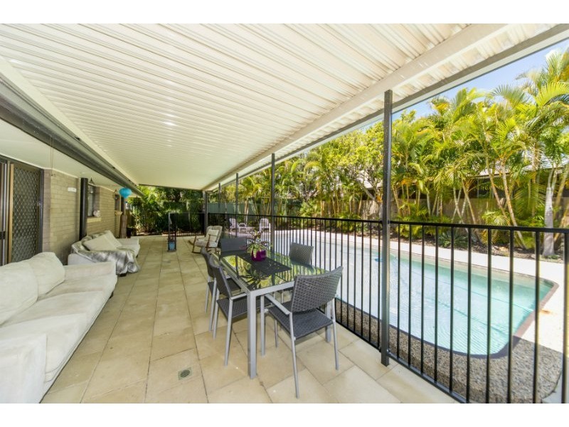 12 Nimrud Street, Southport QLD 4215