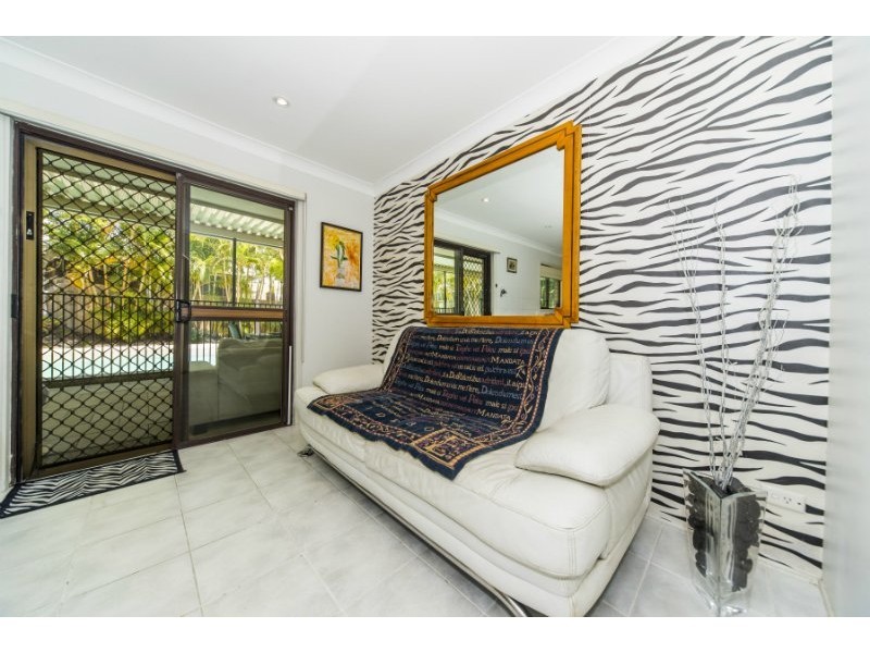 12 Nimrud Street, Southport QLD 4215