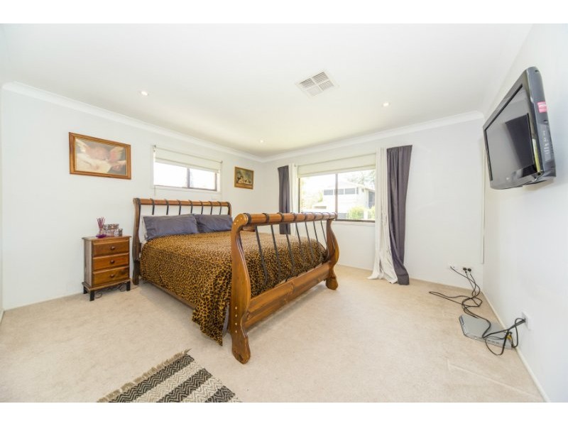 12 Nimrud Street, Southport QLD 4215