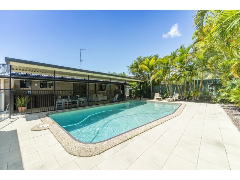 12 Nimrud Street, Southport QLD 4215