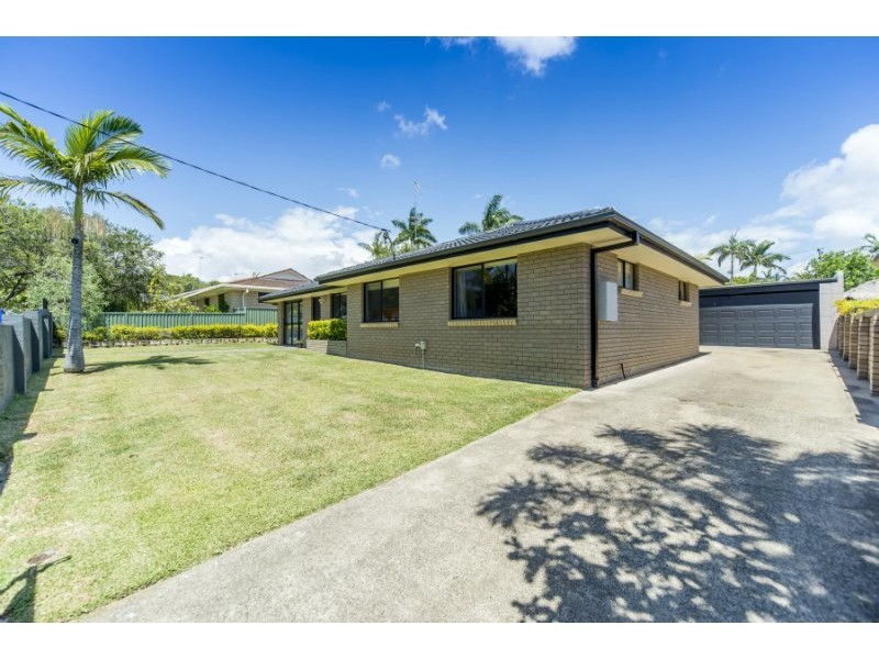 12 Nimrud Street, Southport QLD 4215