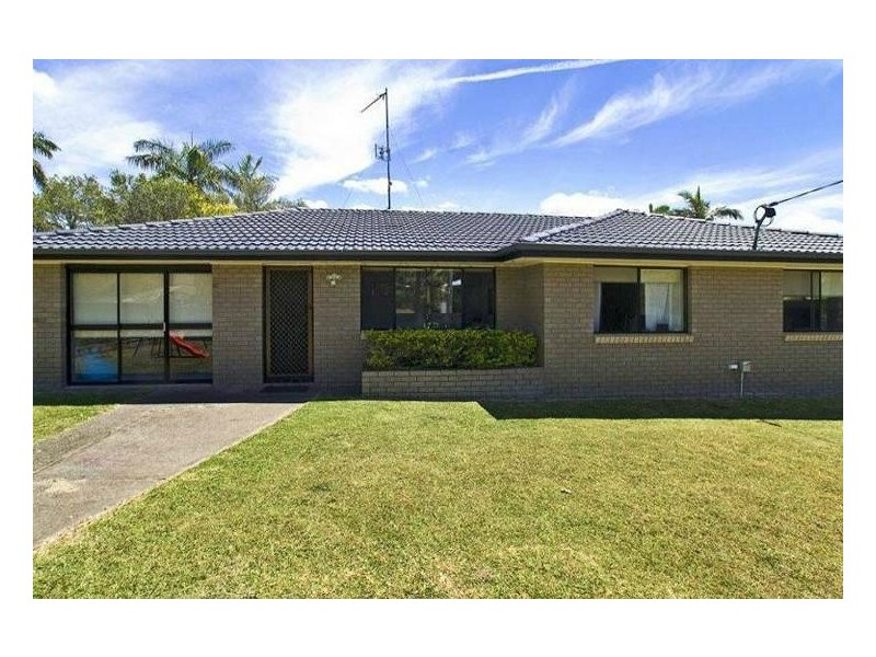 12 Nimrud Street, Southport QLD 4215