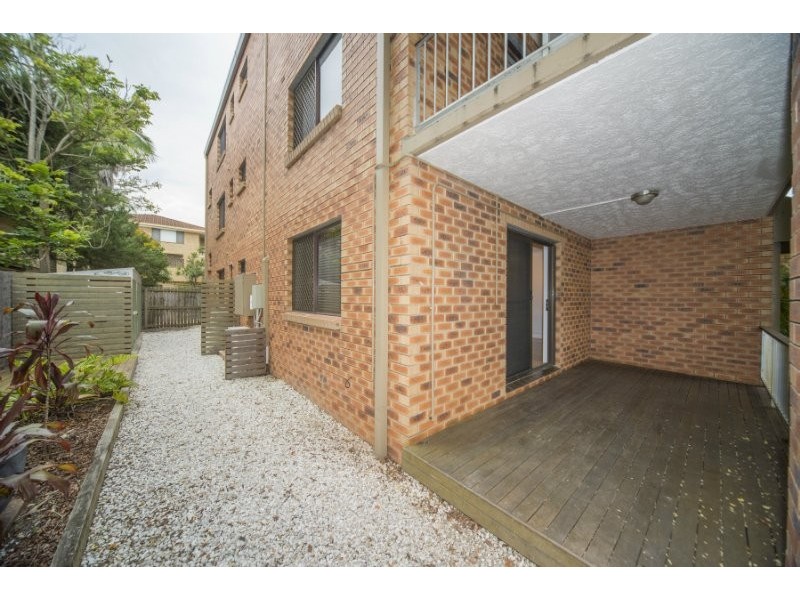 1/16 Madang Crescent, Runaway Bay QLD 4216