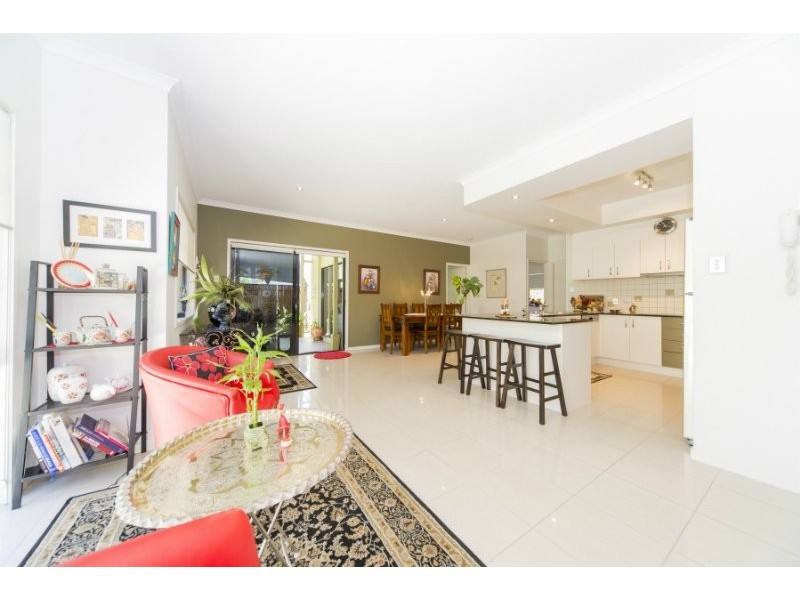 1/445 Pine Ridge Road, Runaway Bay QLD 4216