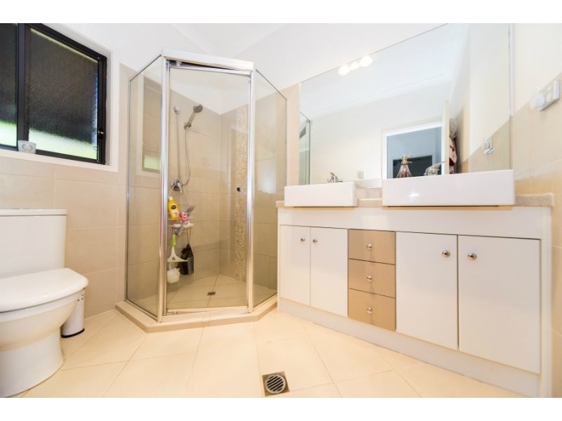 1/445 Pine Ridge Road, Runaway Bay QLD 4216