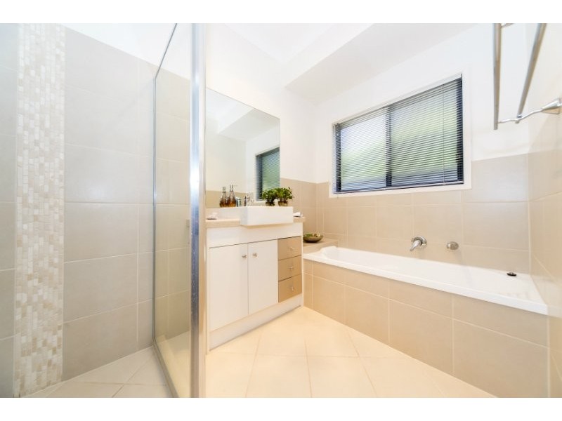 1/445 Pine Ridge Road, Runaway Bay QLD 4216