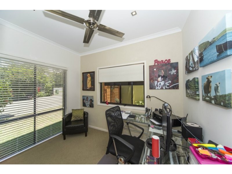 1/445 Pine Ridge Road, Runaway Bay QLD 4216