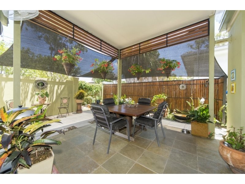 1/445 Pine Ridge Road, Runaway Bay QLD 4216