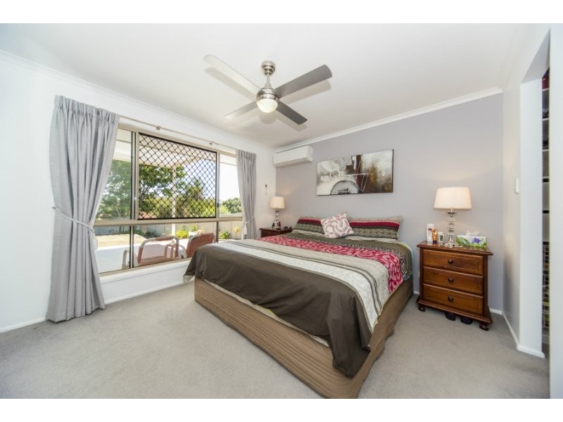 26 Ashburton Close, Arundel QLD 4214