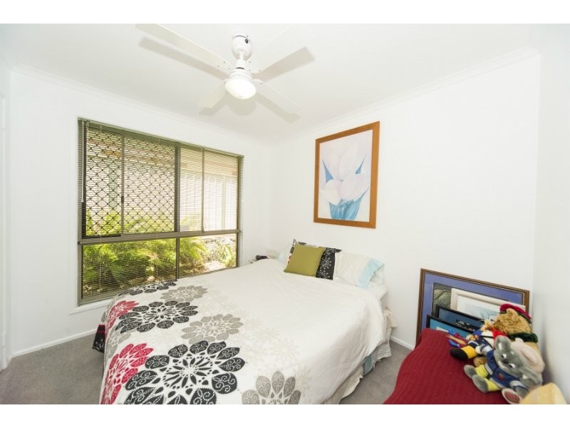 26 Ashburton Close, Arundel QLD 4214