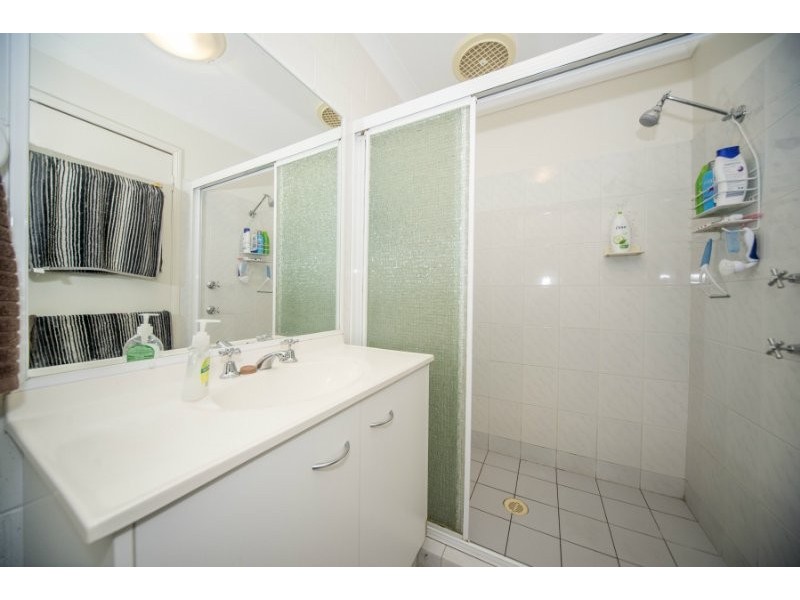 43 Howard Street, Runaway Bay QLD 4216