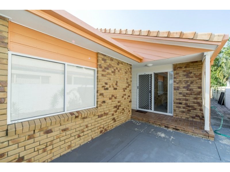 43 Howard Street, Runaway Bay QLD 4216