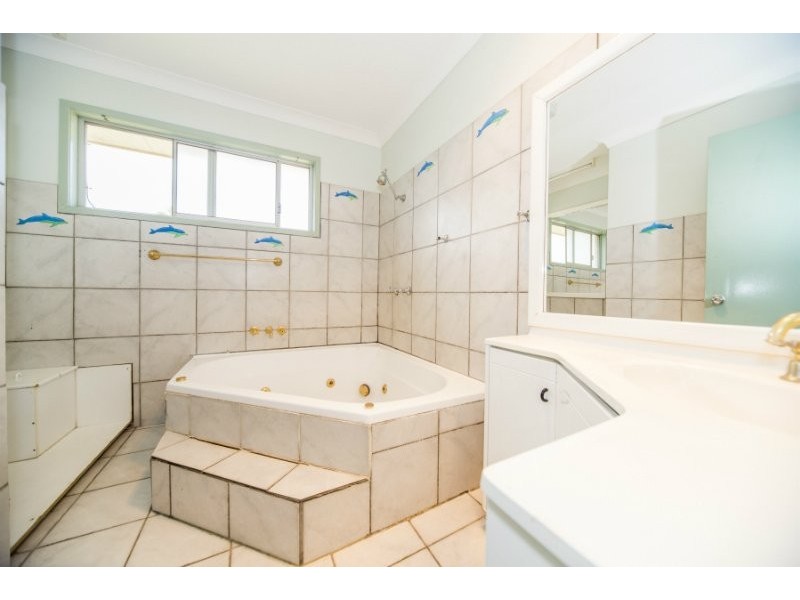 7 Arthur Street, Biggera Waters QLD 4216