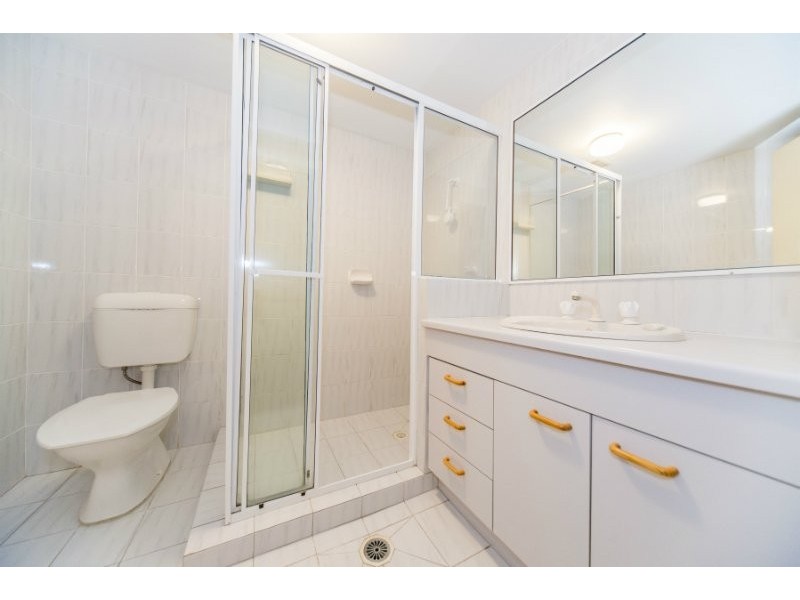 16/75 Morala Avenue, Runaway Bay QLD 4216