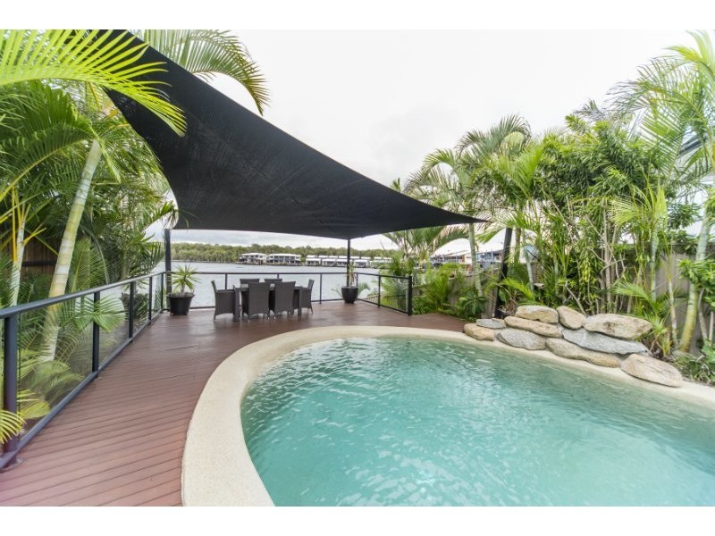 9 Manacor Place, Coombabah QLD 4216