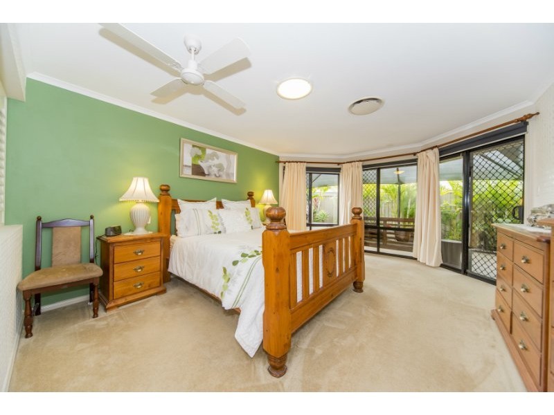 9 Manacor Place, Coombabah QLD 4216