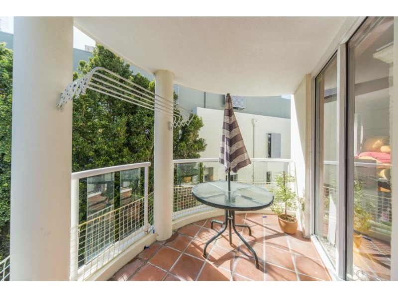 8/7 Whiting Street, Labrador QLD 4215