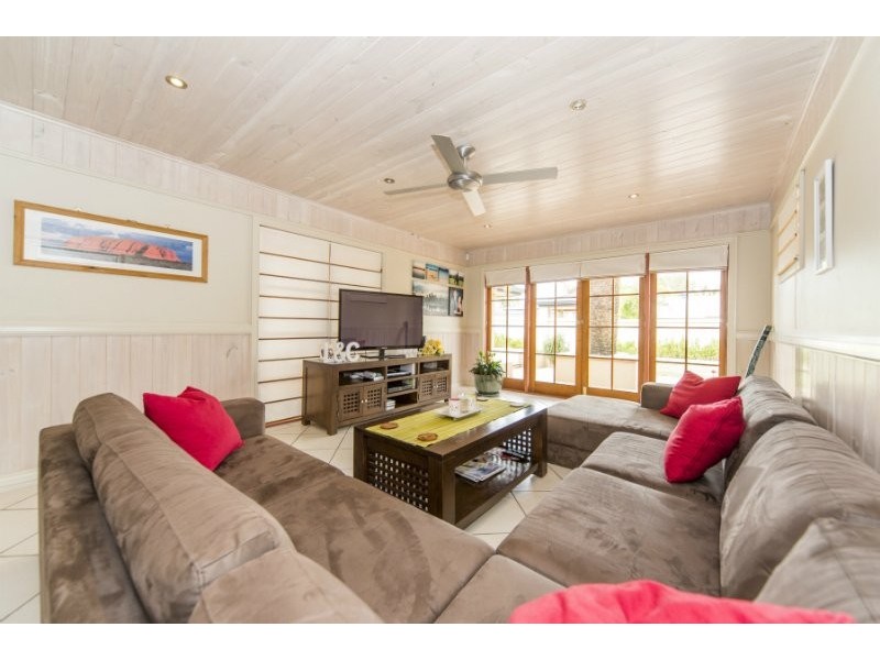 3 Amaroo Street, Biggera Waters QLD 4216