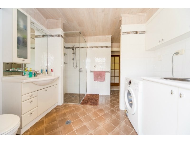 3 Amaroo Street, Biggera Waters QLD 4216