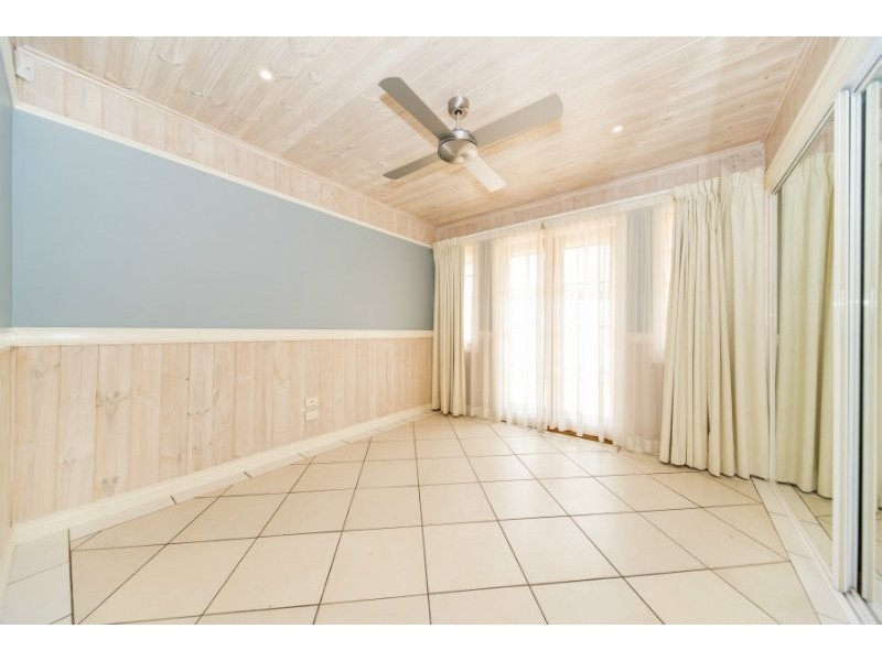 3 Amaroo Street, Biggera Waters QLD 4216