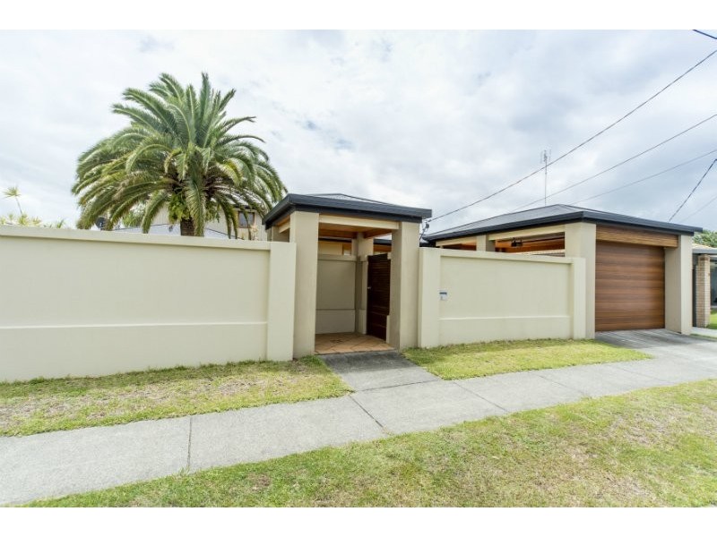 3 Amaroo Street, Biggera Waters QLD 4216
