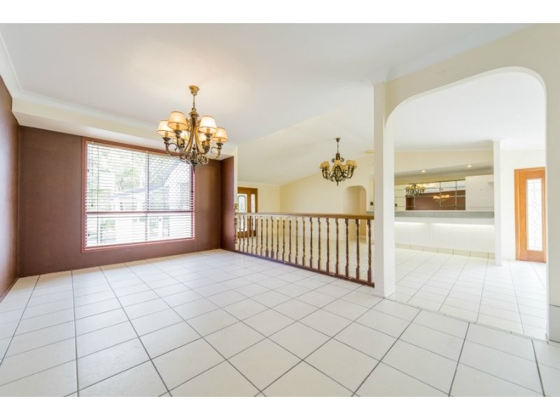 10 Dante Court, Arundel QLD 4214