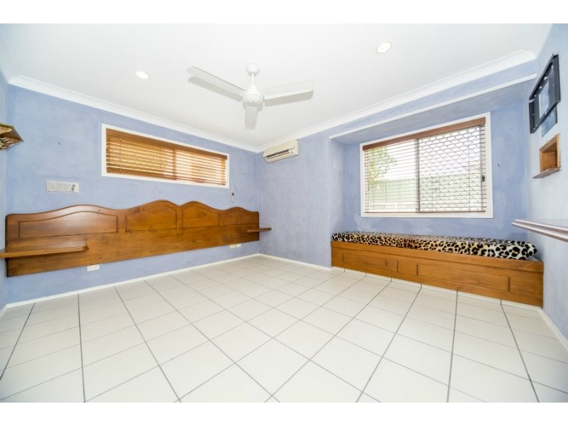 10 Dante Court, Arundel QLD 4214