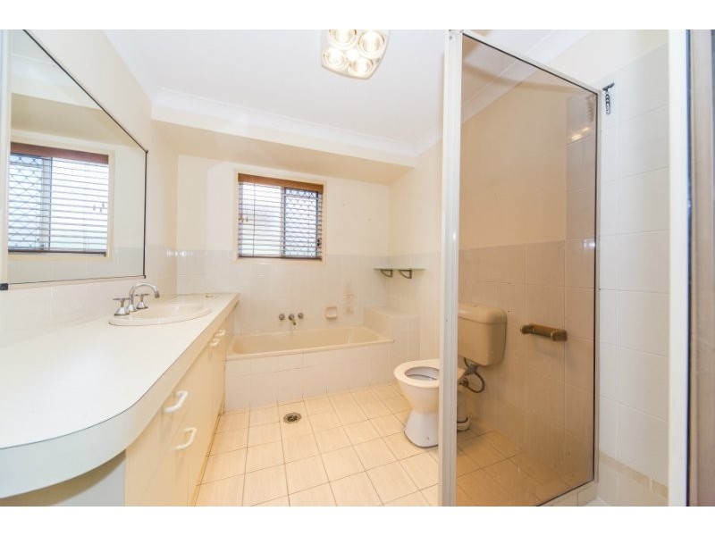 10 Dante Court, Arundel QLD 4214