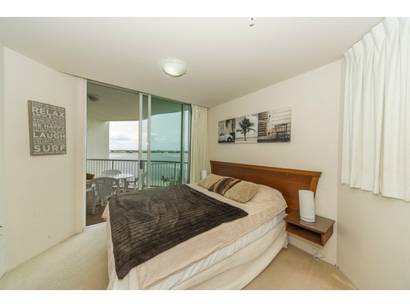 1110/182 Marine Parade, Labrador QLD 4215