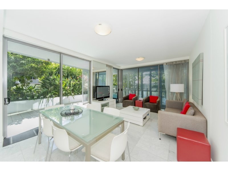 1002/438 Marine Parade, Biggera Waters QLD 4216