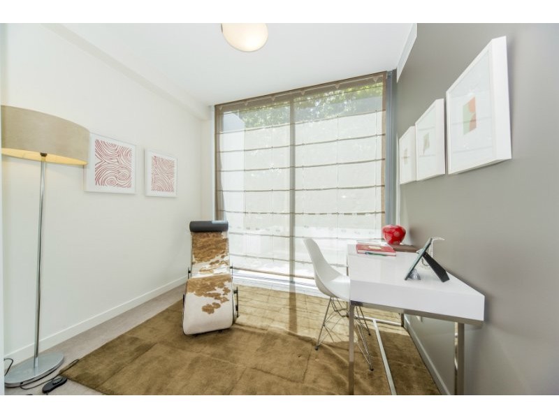 1002/438 Marine Parade, Biggera Waters QLD 4216