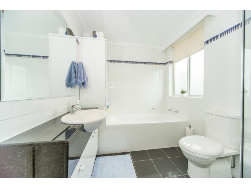 29/5 Woodroffe Avenue, Main Beach QLD 4217