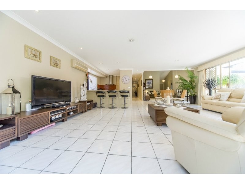 47 Anchorage Way, Runaway Bay QLD 4216