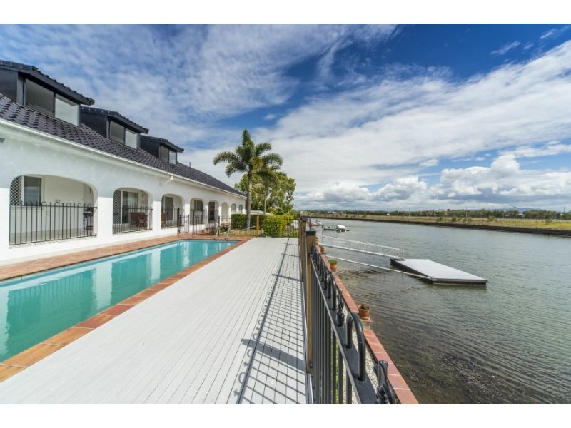 18 Grand Canal Way, Runaway Bay QLD 4216