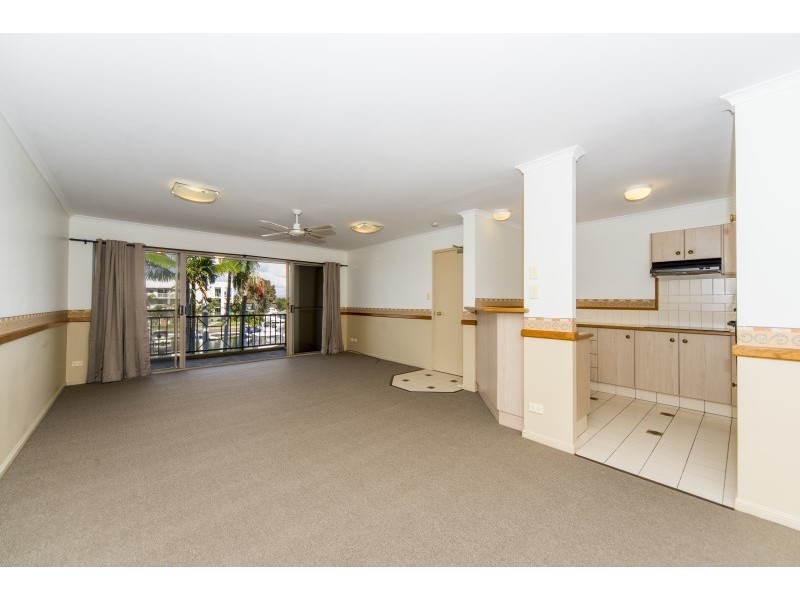 12/14 Jennifer Avenue, Runaway Bay QLD 4216