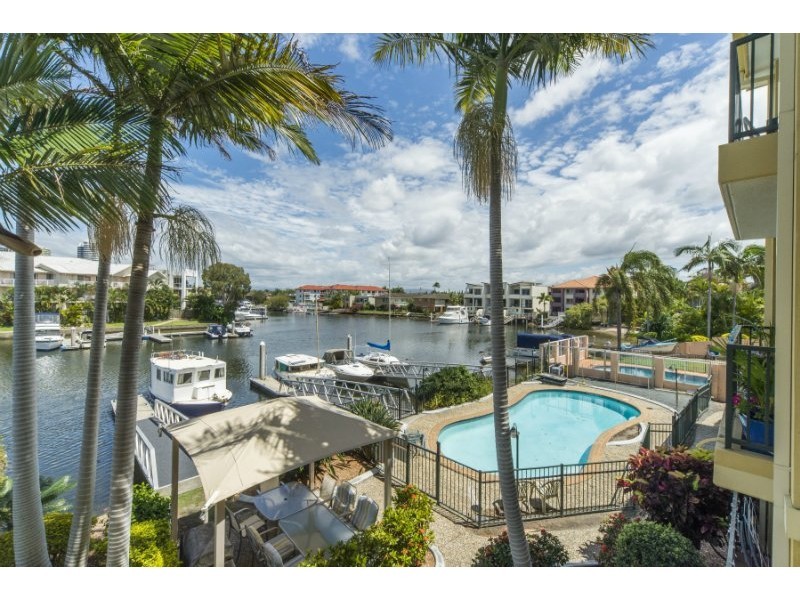 12/14 Jennifer Avenue, Runaway Bay QLD 4216