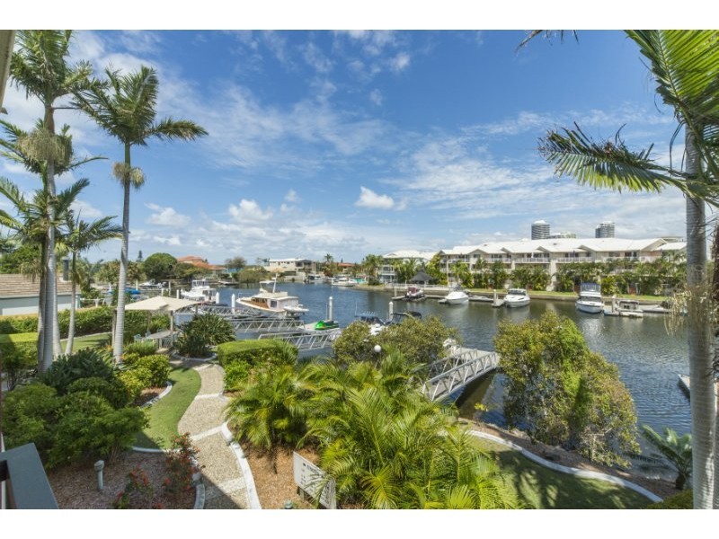 12/14 Jennifer Avenue, Runaway Bay QLD 4216