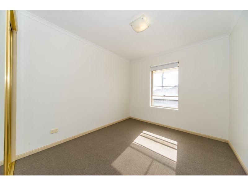 12/14 Jennifer Avenue, Runaway Bay QLD 4216