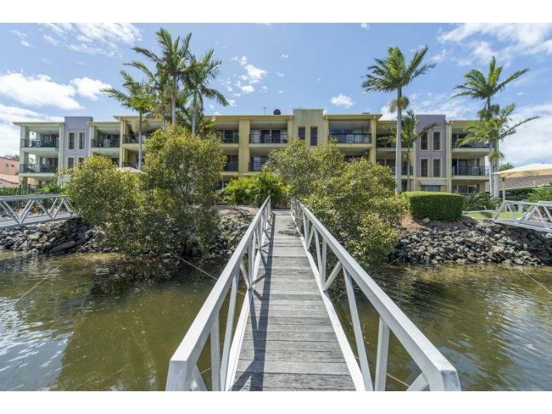 12/14 Jennifer Avenue, Runaway Bay QLD 4216