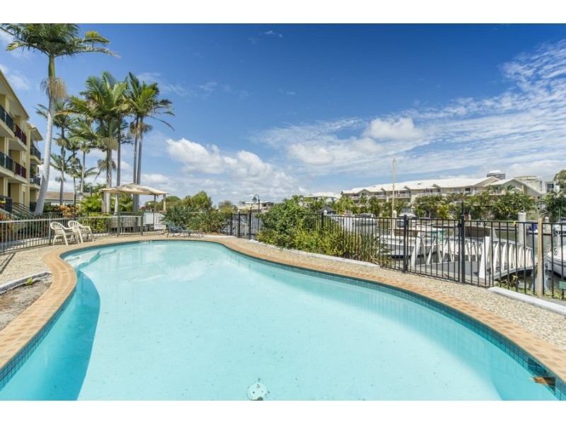 12/14 Jennifer Avenue, Runaway Bay QLD 4216