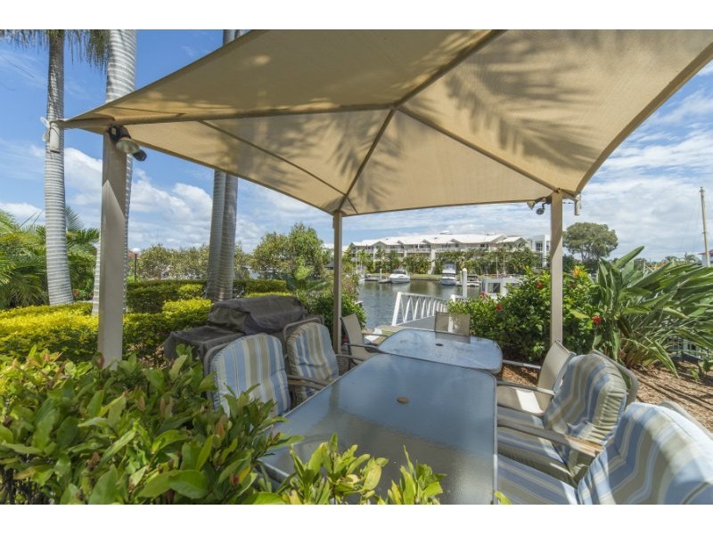 12/14 Jennifer Avenue, Runaway Bay QLD 4216